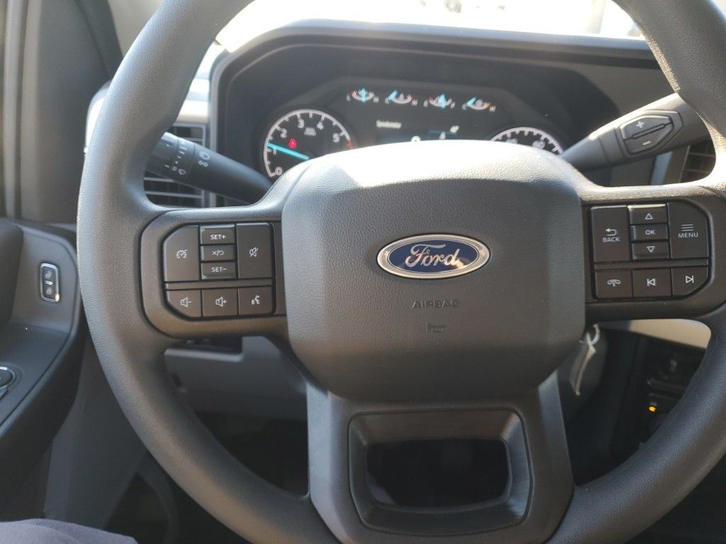 2024 Ford F-350 XL photo 6