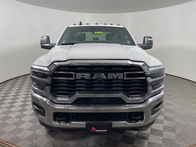 2025 Ram 3500 Tradesman photo 2