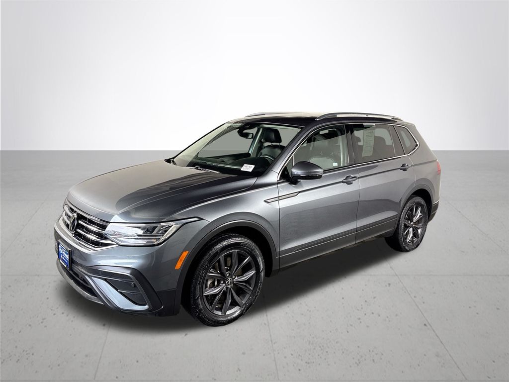 2022 Volkswagen Tiguan SE photo 2