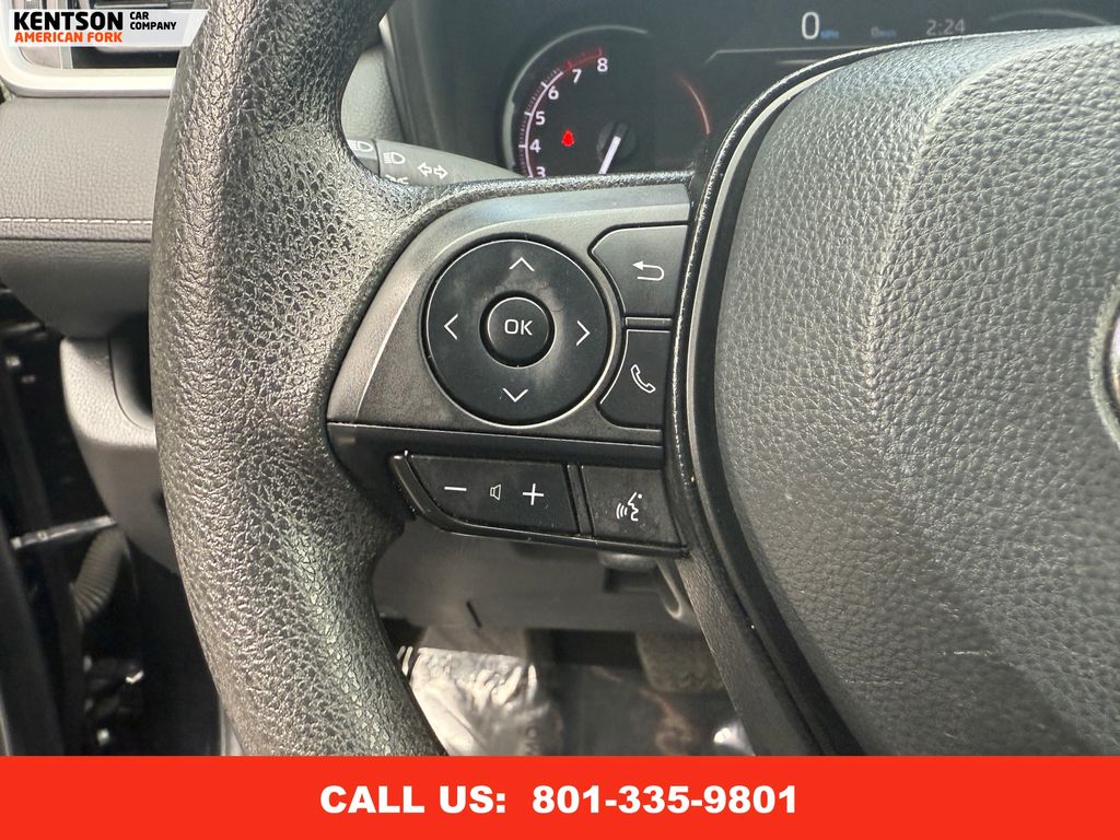 2024 Toyota RAV4 LE photo 16
