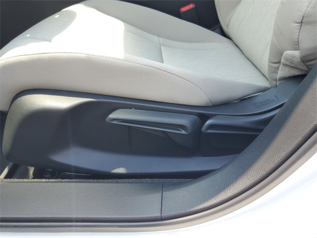 2025 Honda Accord LX photo 12