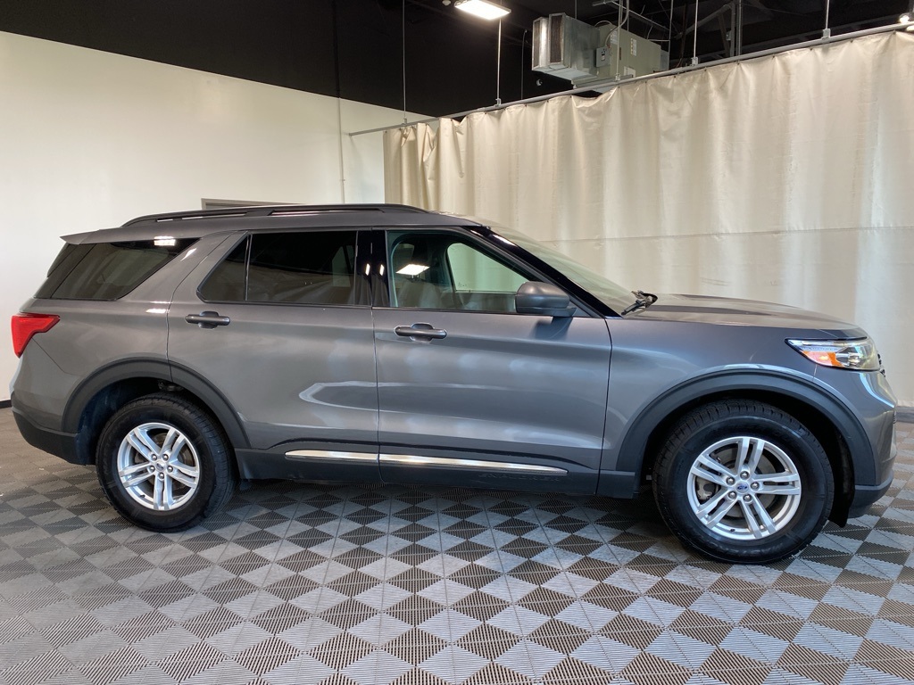 2022 Ford Explorer XLT photo 15