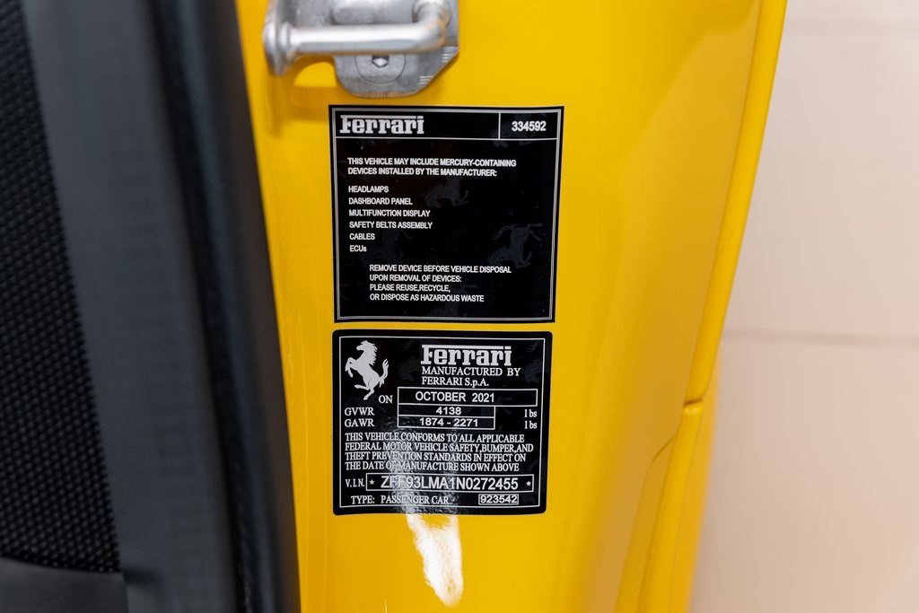 2022 Ferrari F8 Spider photo 22