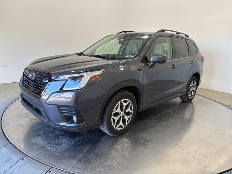 2022 Subaru Forester Premium photo 3
