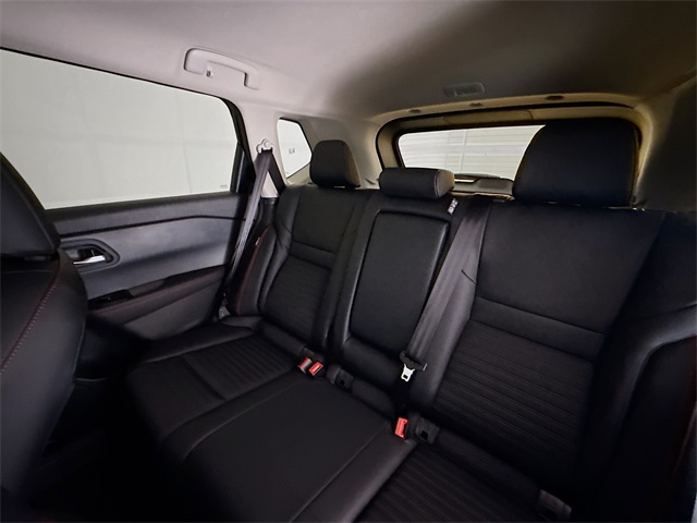 2026 Nissan Rogue SV photo 4