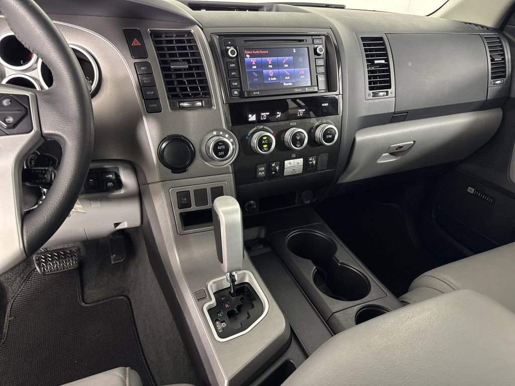 2016 Toyota Sequoia Limited photo 27