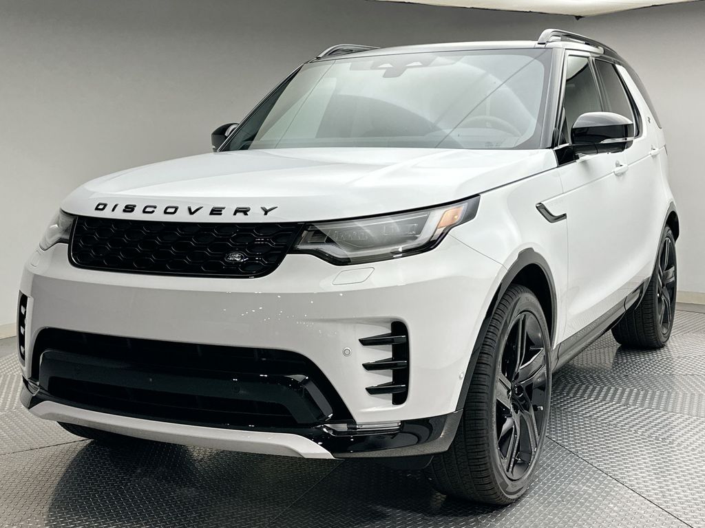 2025 Land Rover Discovery Dynamic SE's photo