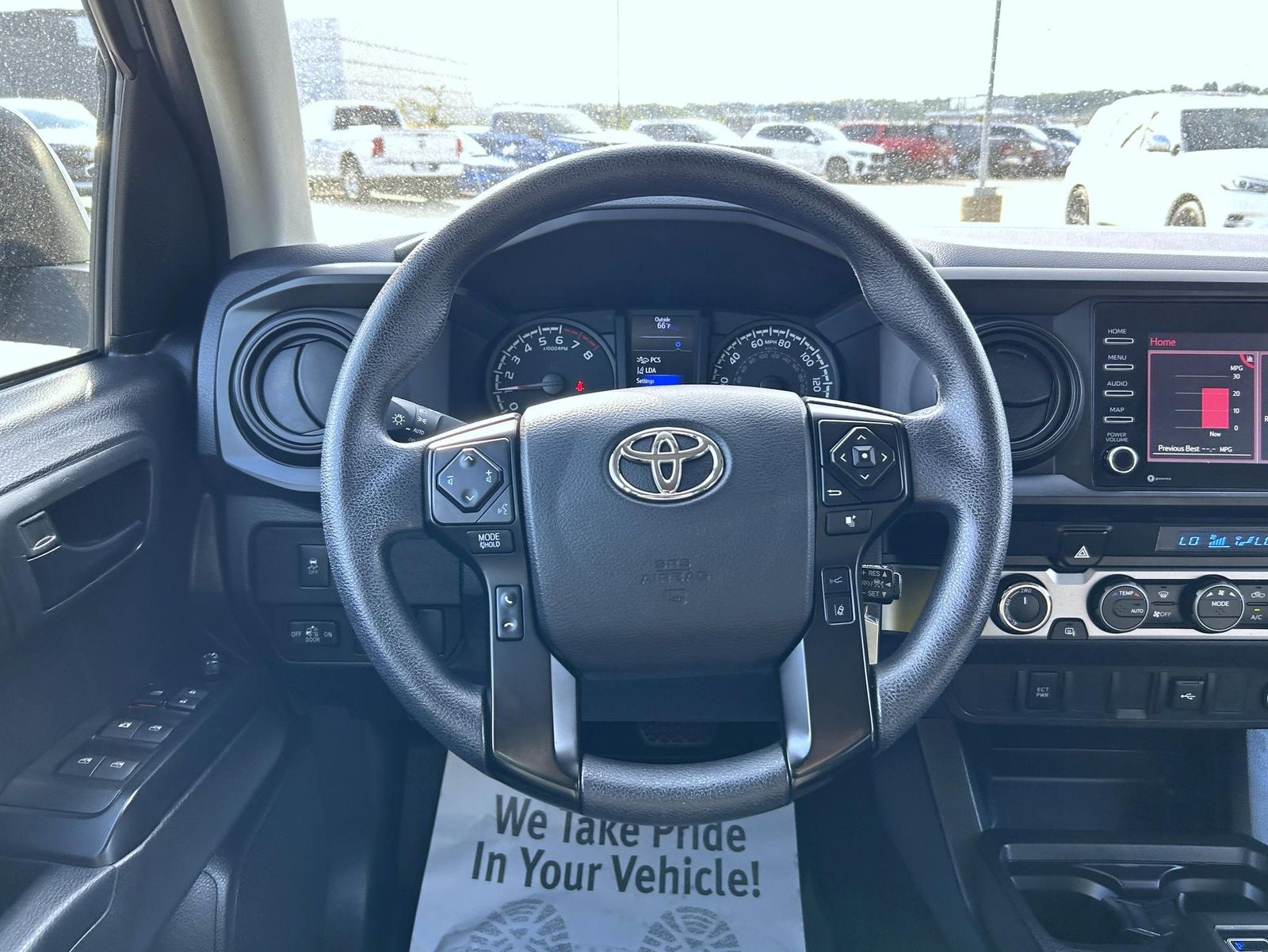 2022 Toyota Tacoma SR 4x4 photo 11