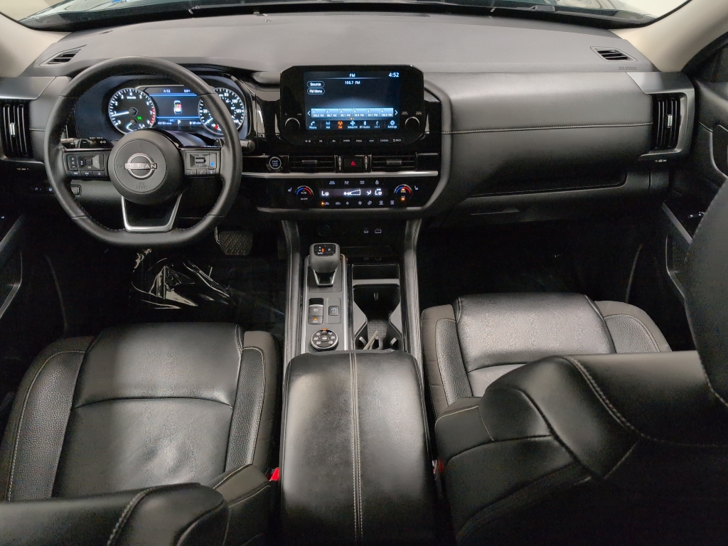 2023 Nissan Pathfinder SL photo 8