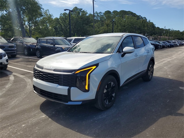 2026 Kia Sportage Hybrid LX photo 3