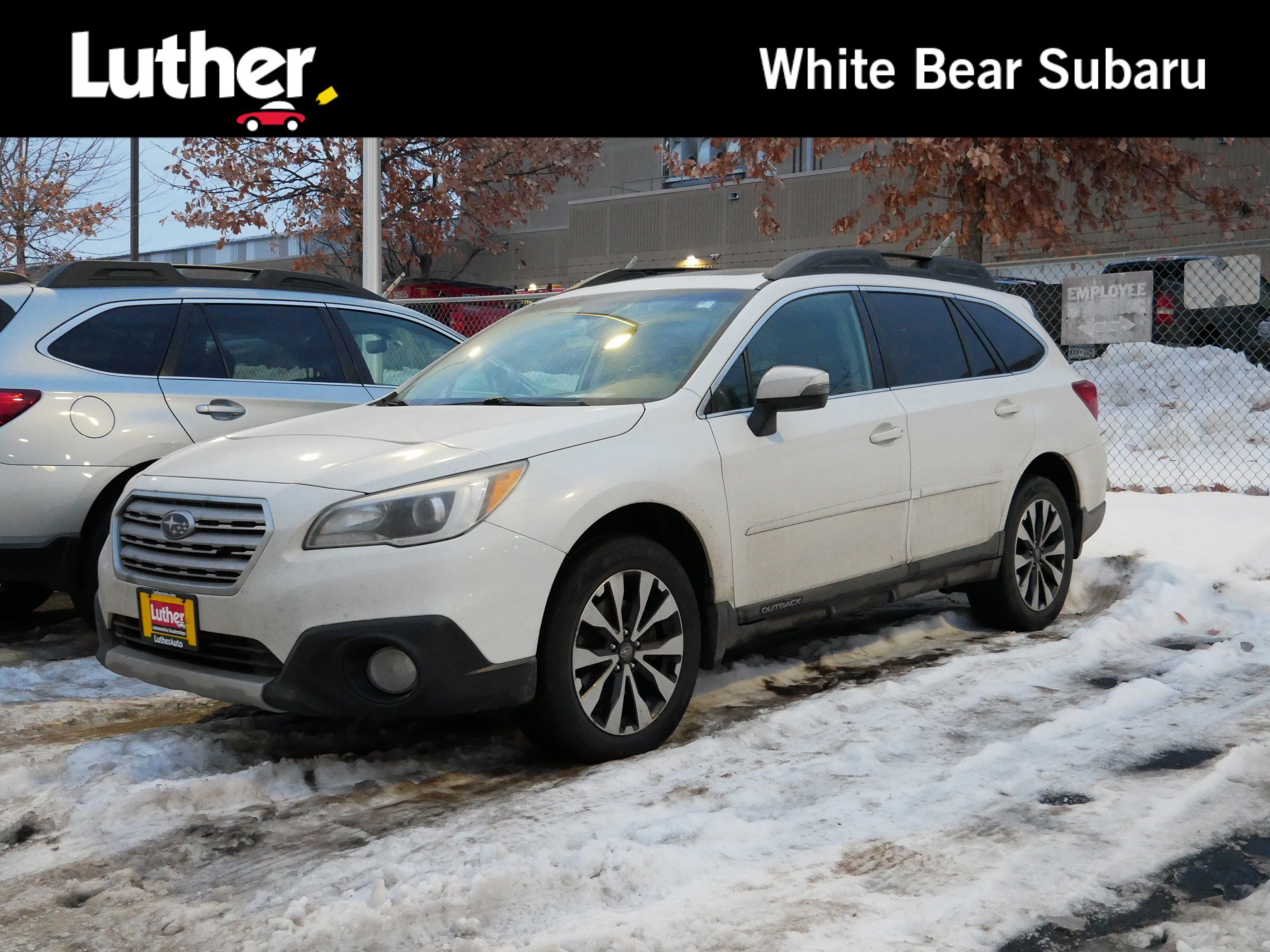 2016 Subaru Outback Limited's photo