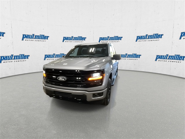 2025 Ford F-150 XLT photo 3