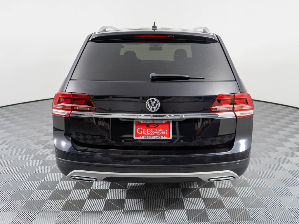 2018 Volkswagen Atlas V6 SE photo 2