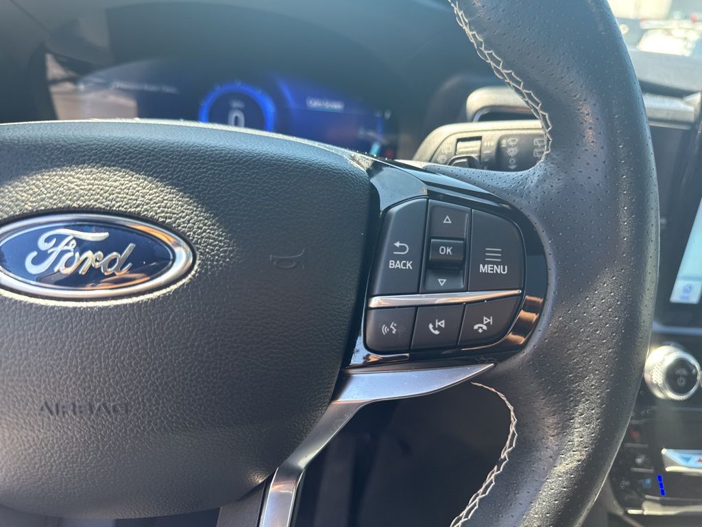 2023 Ford Explorer ST photo 12