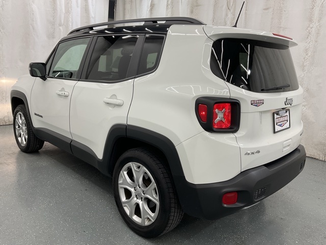 2022 Jeep Renegade Limited photo 4