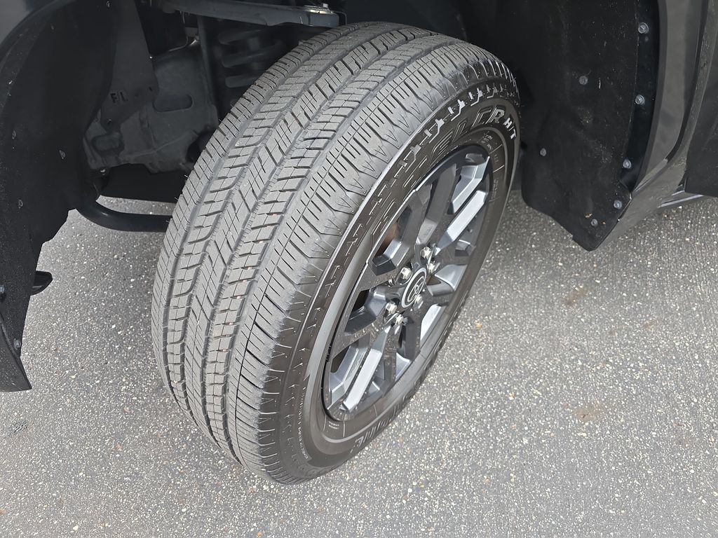 2023 Toyota Tundra Platinum CrewMax photo 31