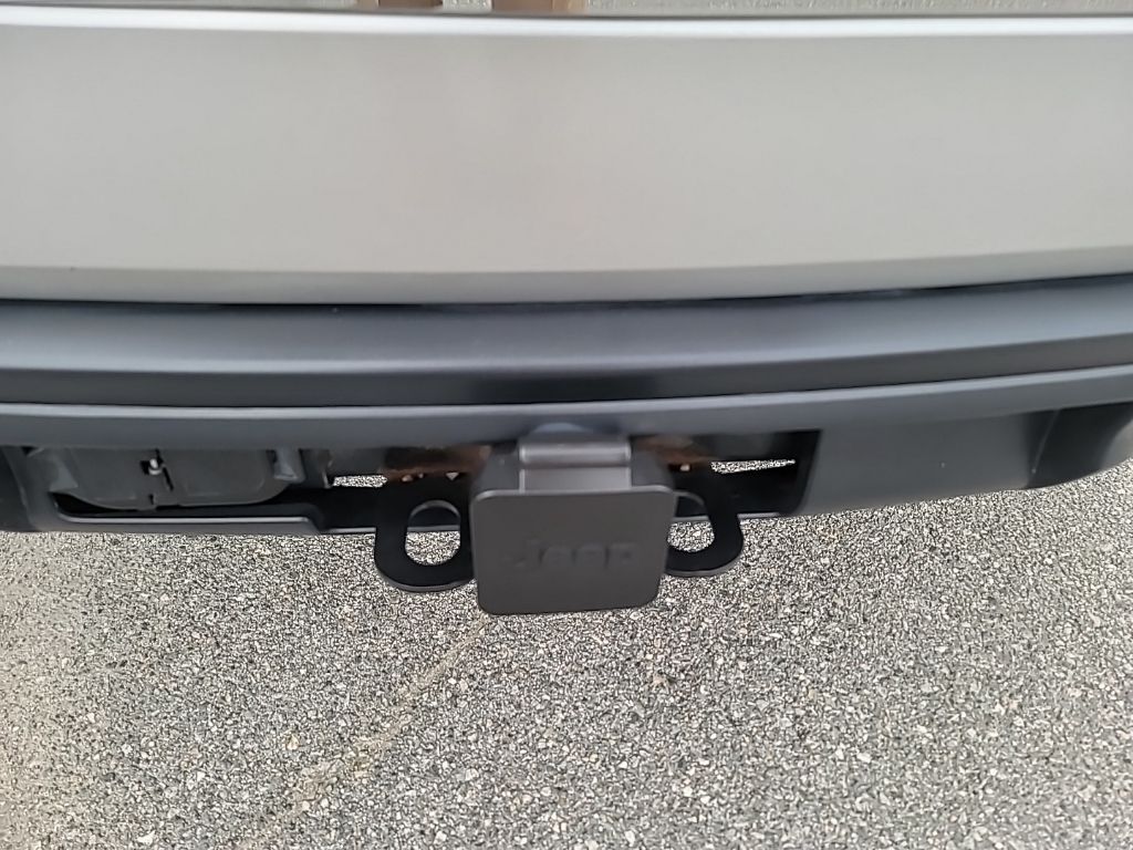 2011 Jeep Grand Cherokee Overland photo 11