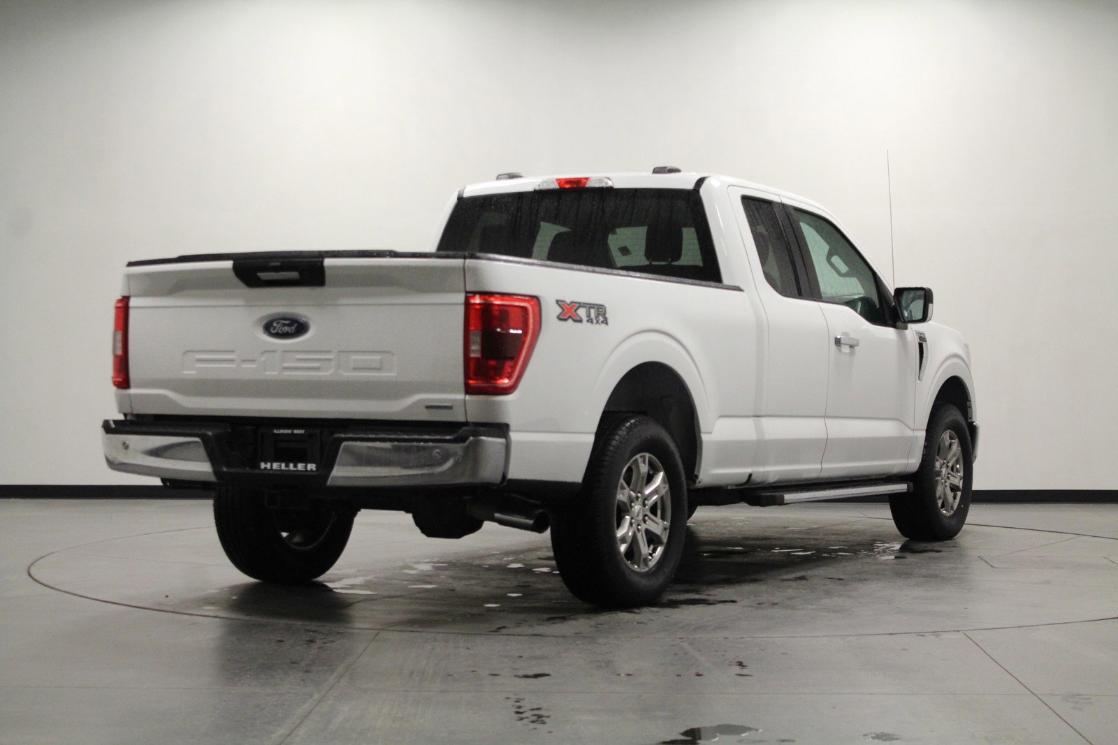 2021 Ford F-150 XLT photo 3