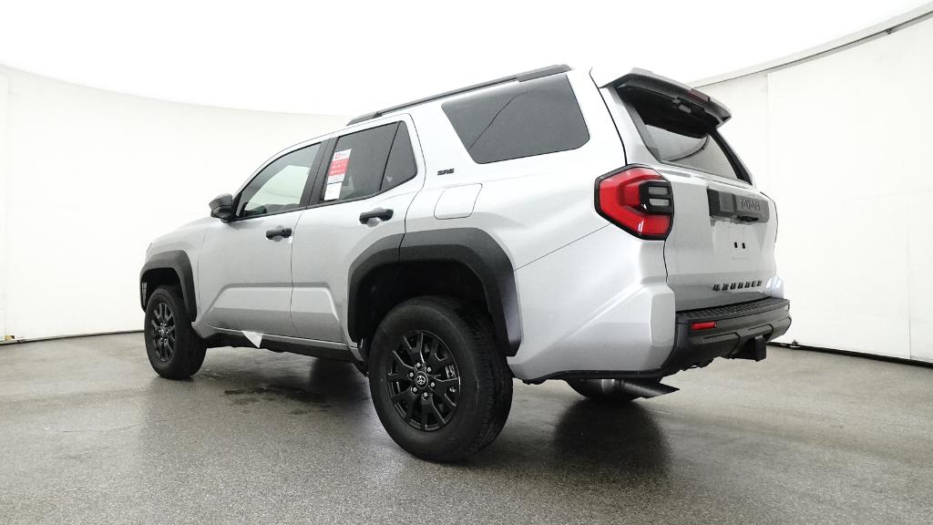 2025 Toyota 4Runner SR5 photo 14