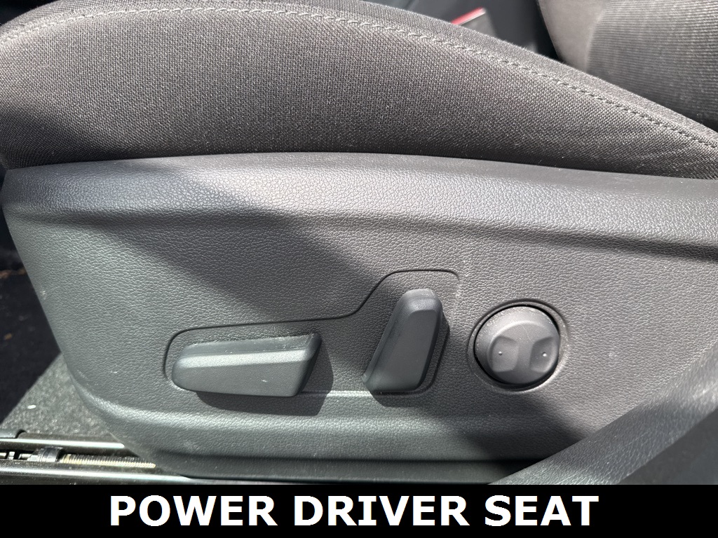 2023 Hyundai Kona SEL photo 2