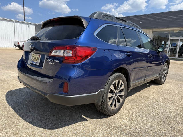 2015 Subaru Outback 3.6R Limited photo 6