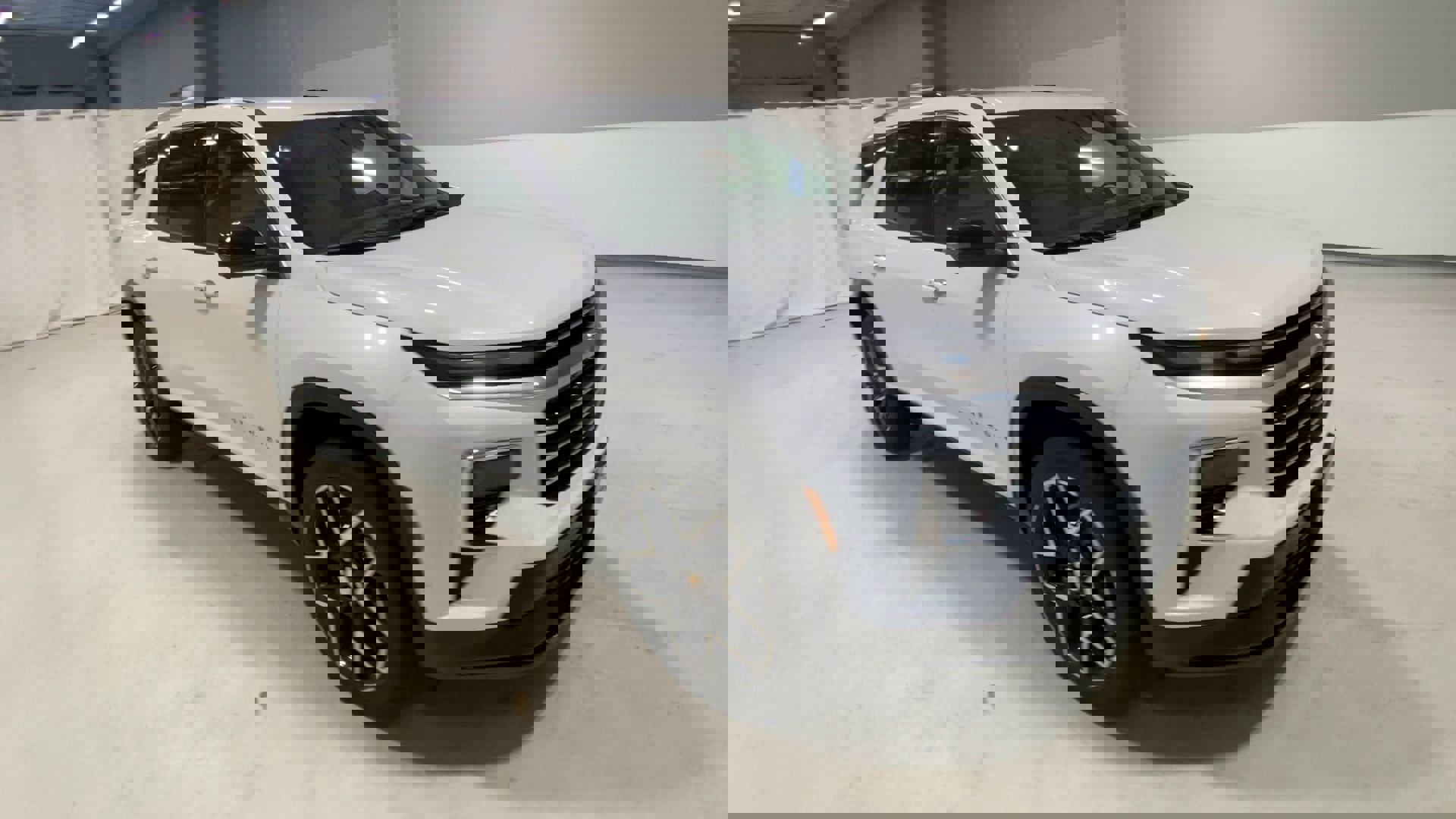 2026 Chevrolet Traverse High Country photo 2