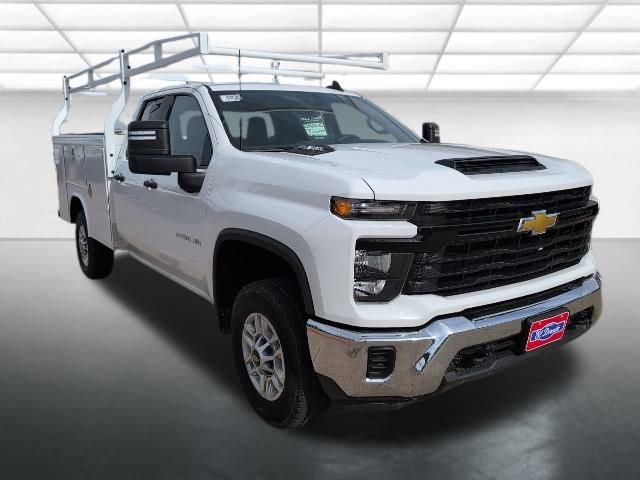 2025 Chevrolet Silverado 2500HD Work Truck's photo