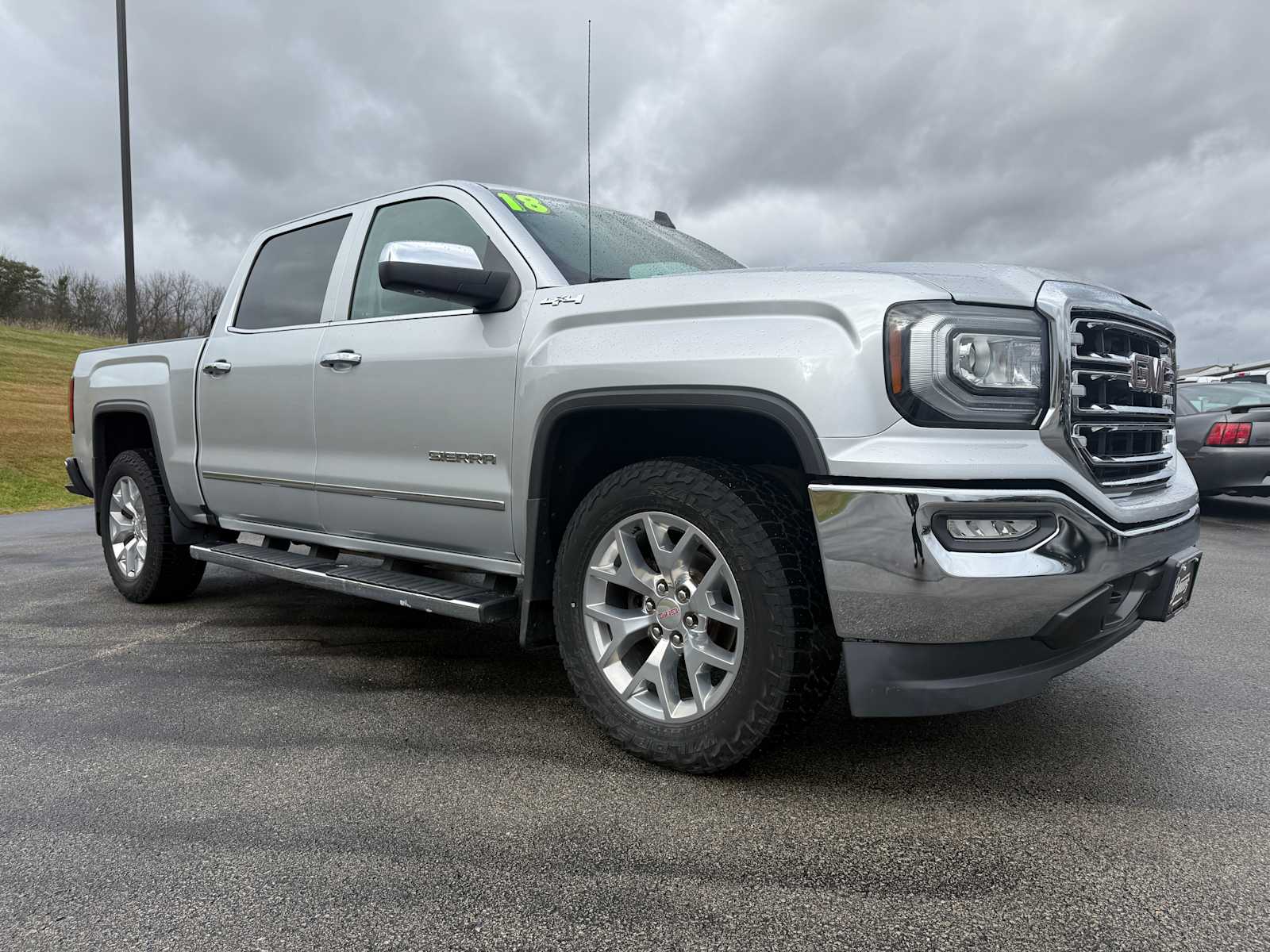2018 Gmc Sierra 1500 SLT photo 3