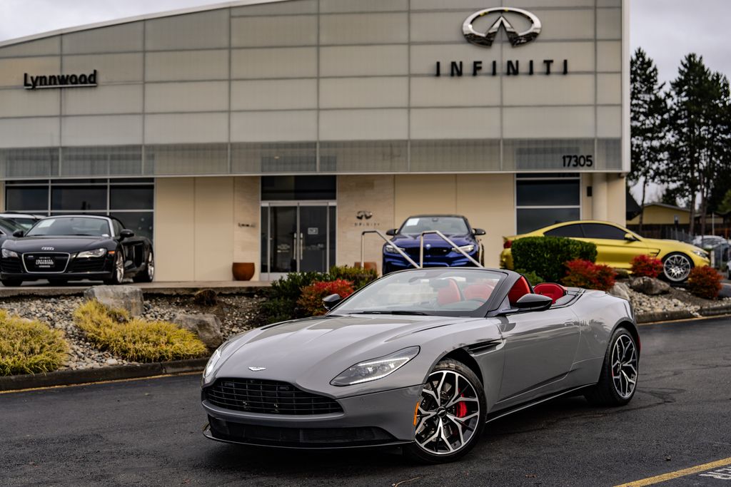 2019 Aston Martin DB11 Base's photo