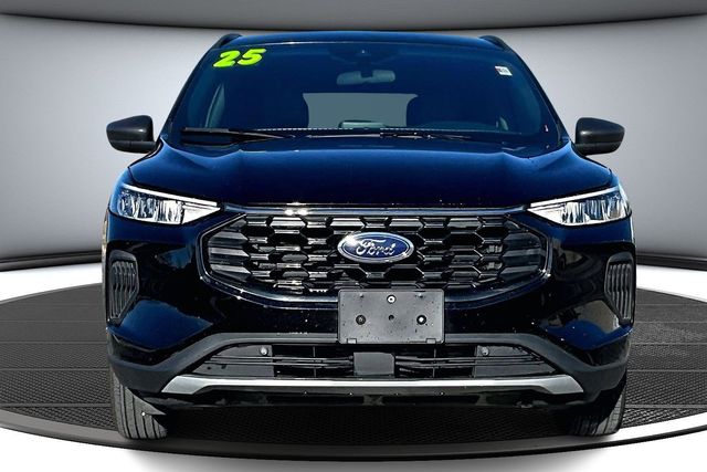 Used 2025 Ford Escape ST-Line with VIN 1FMCU0MN9SUB18546 for sale in Kansas City