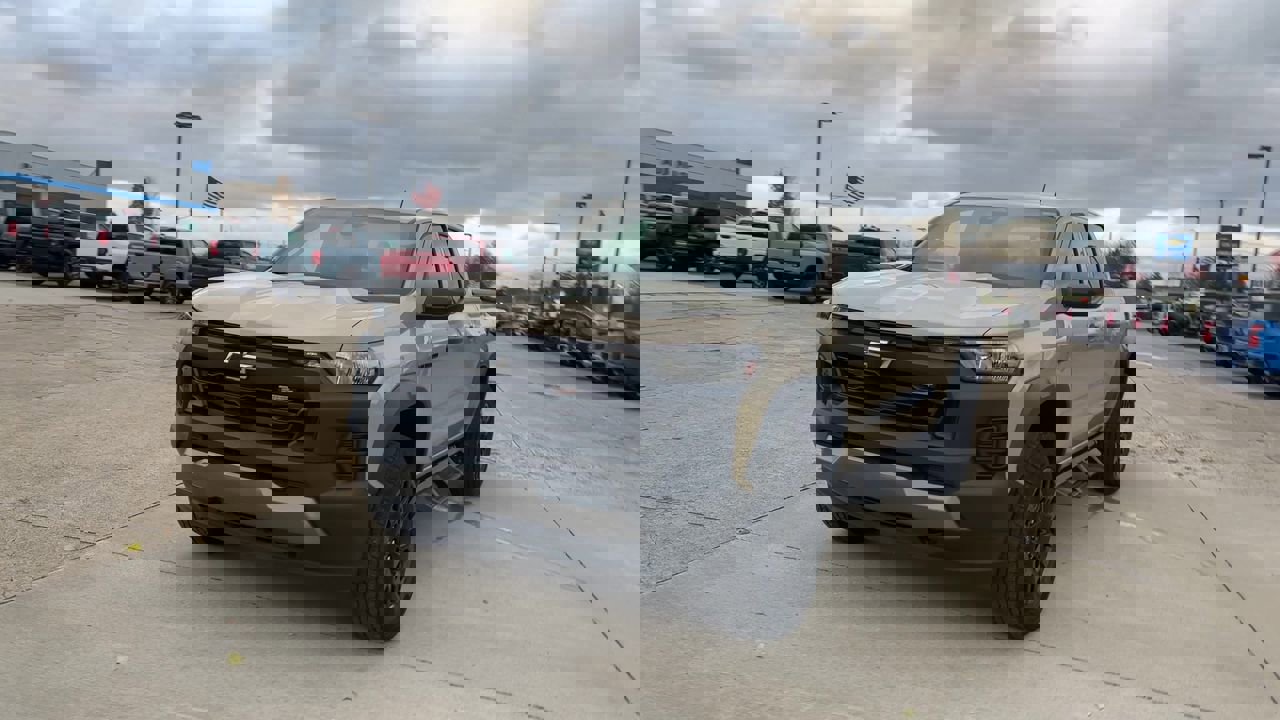 2024 Chevrolet Colorado Trail Boss photo 4