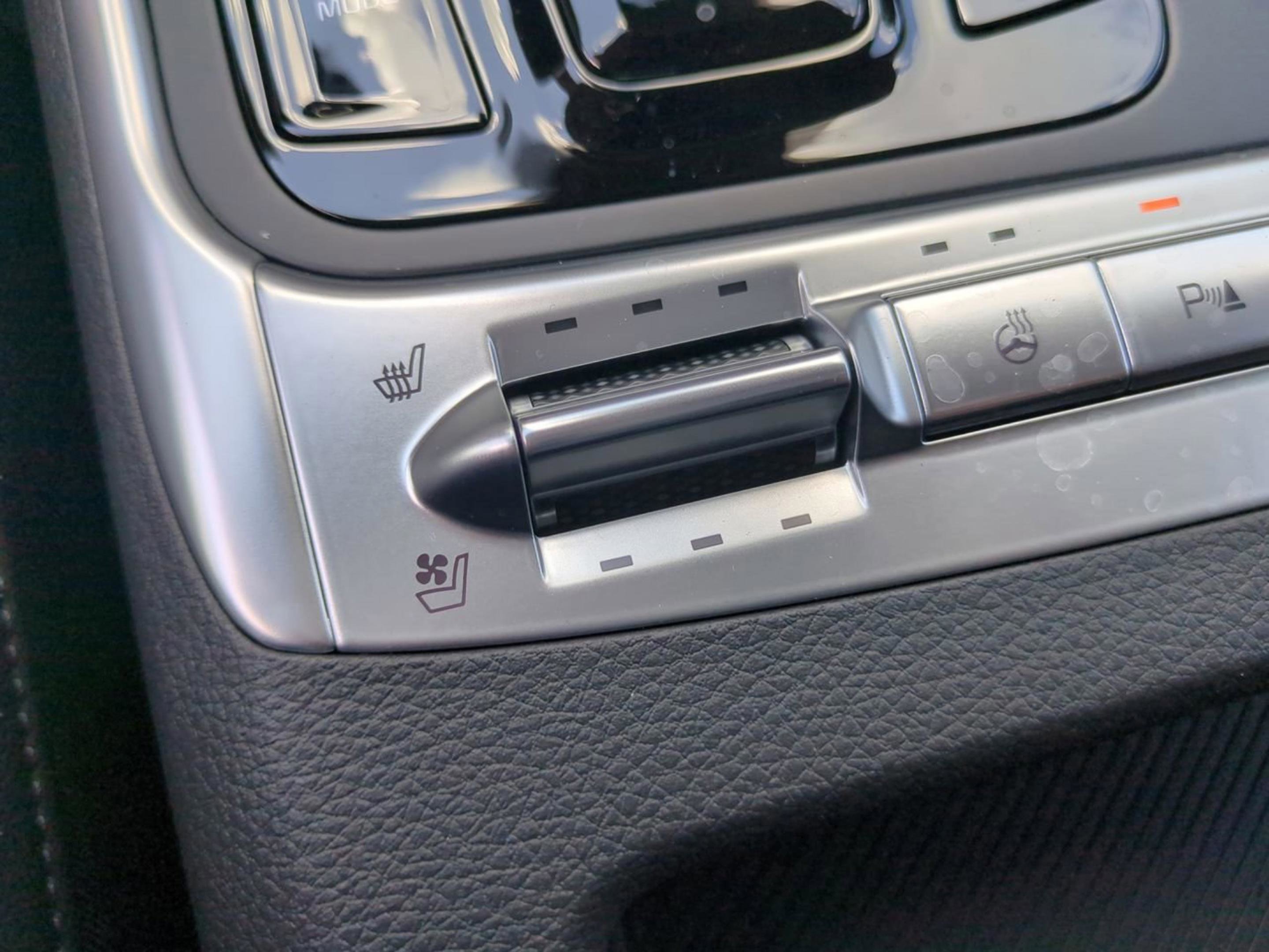 2026 Kia Carnival SX Prestige photo 10