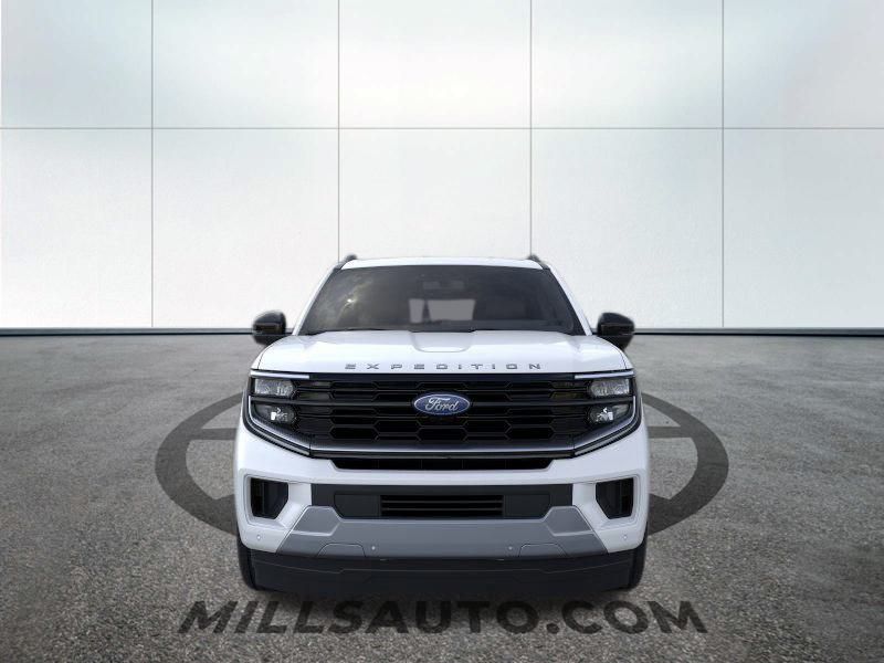 2025 Ford Expedition MAX Platinum photo 3