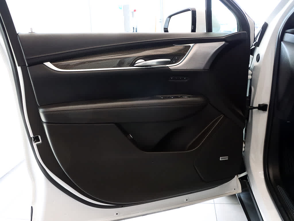 2022 Cadillac XT5 Sport photo 22