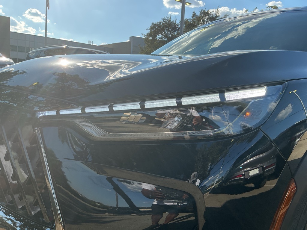 2026 Infiniti QX60 Luxe photo 3