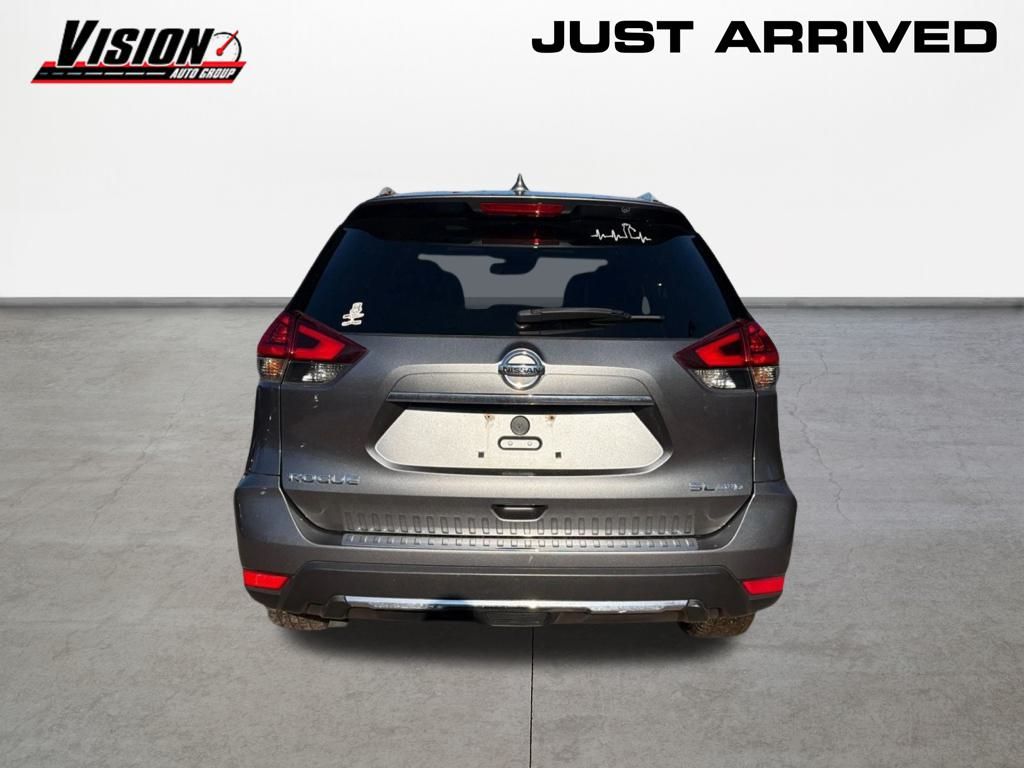 2018 Nissan Rogue SL photo 3