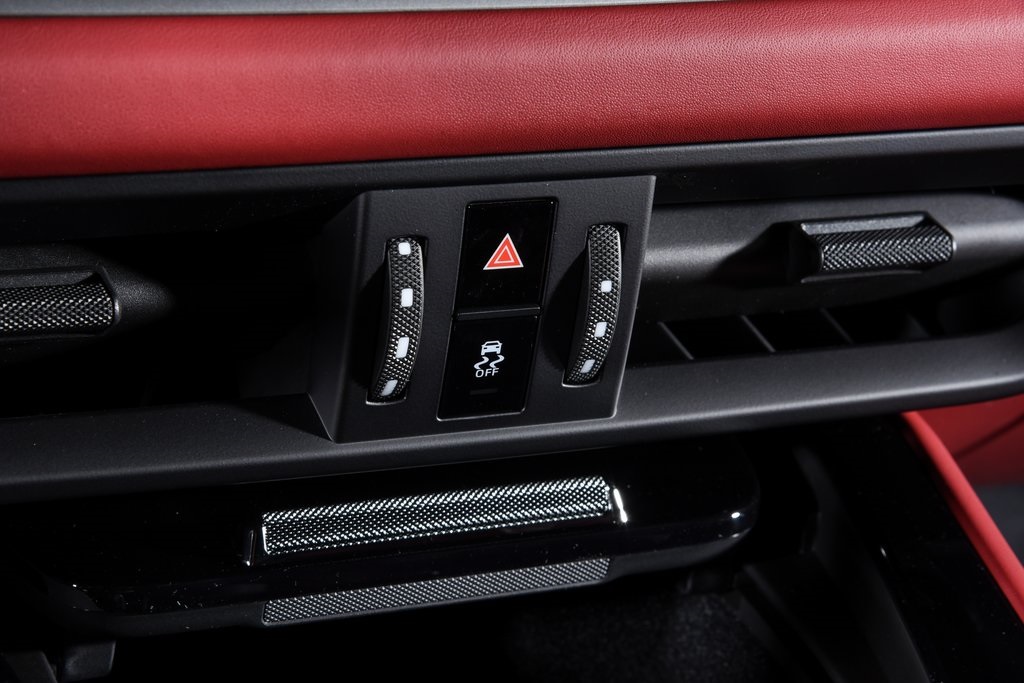 2026 Porsche Cayenne S photo 19