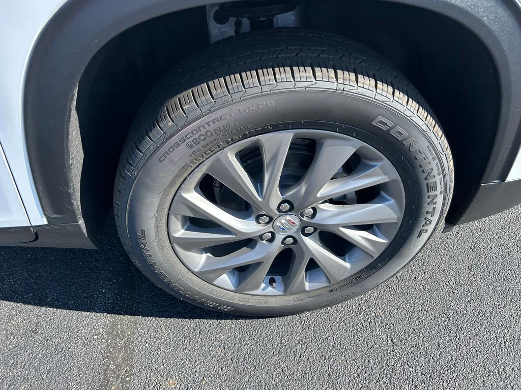 2026 Buick Enclave Preferred photo 18
