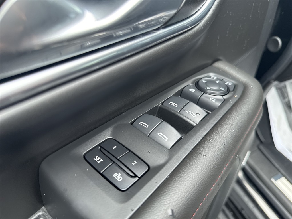2024 Chevrolet Tahoe RST photo 17