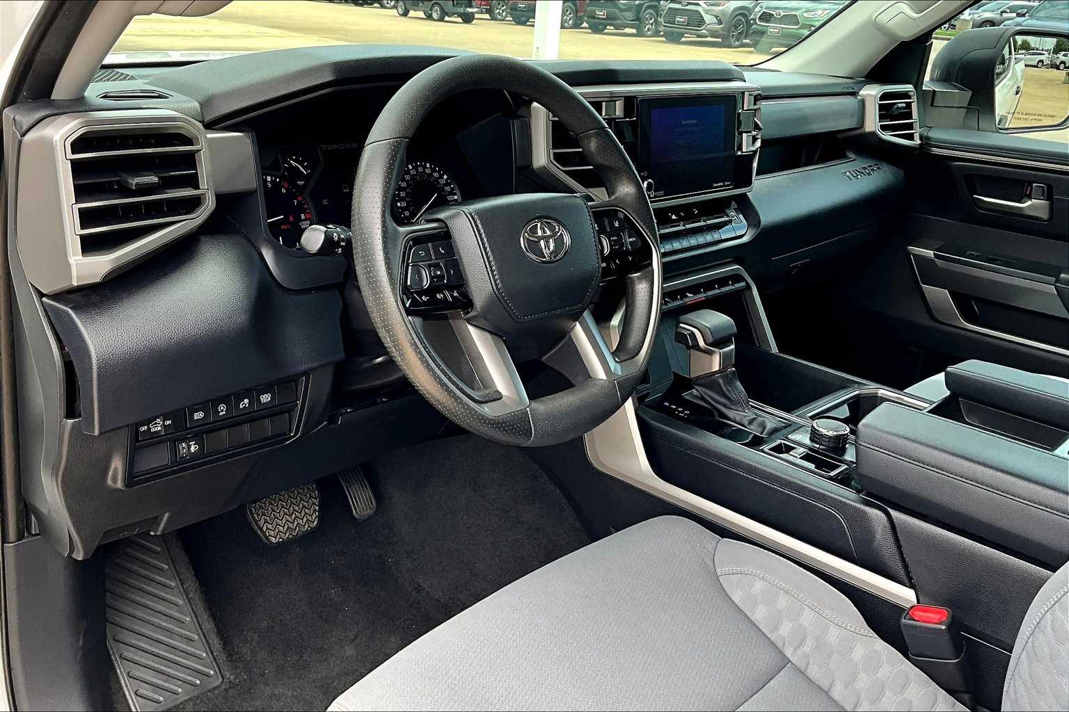 2022 Toyota Tundra SR5 photo 15