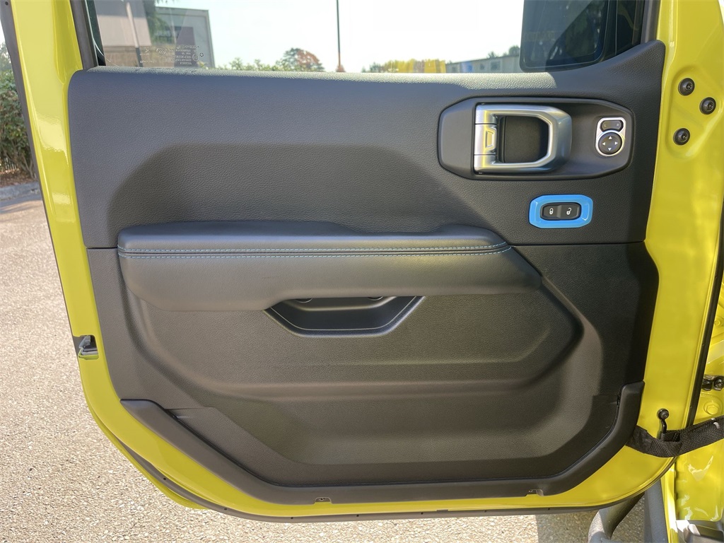 2024 Jeep Wrangler 4xe Rubicon X photo 20