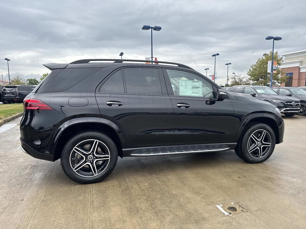 2026 Mercedes Benz GLE 580 4MATIC photo 4