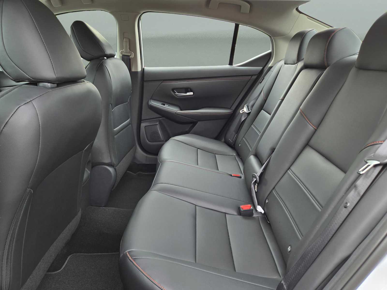 2025 Nissan Sentra SR photo 11