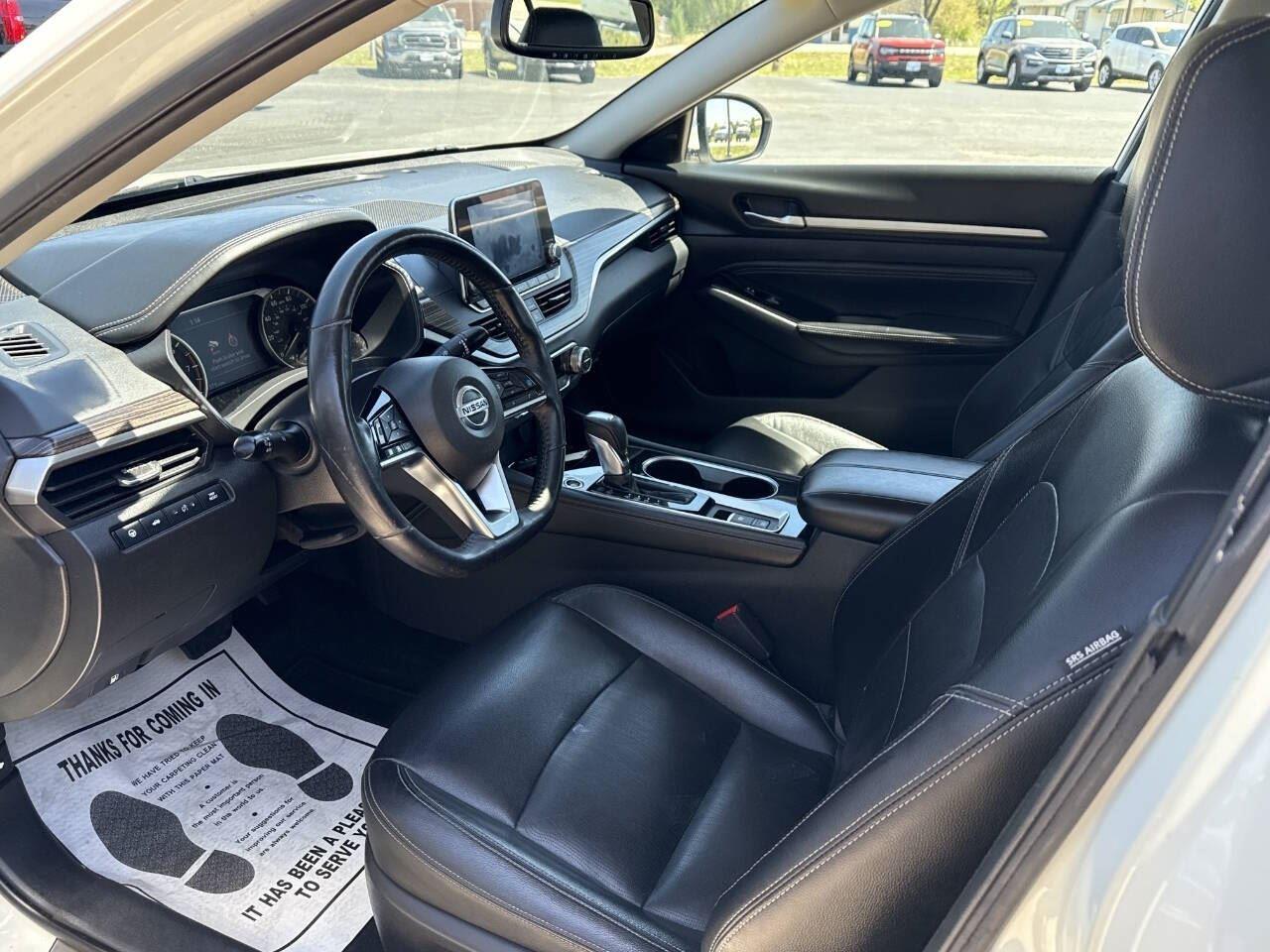 2020 Nissan Altima Platinum photo 4