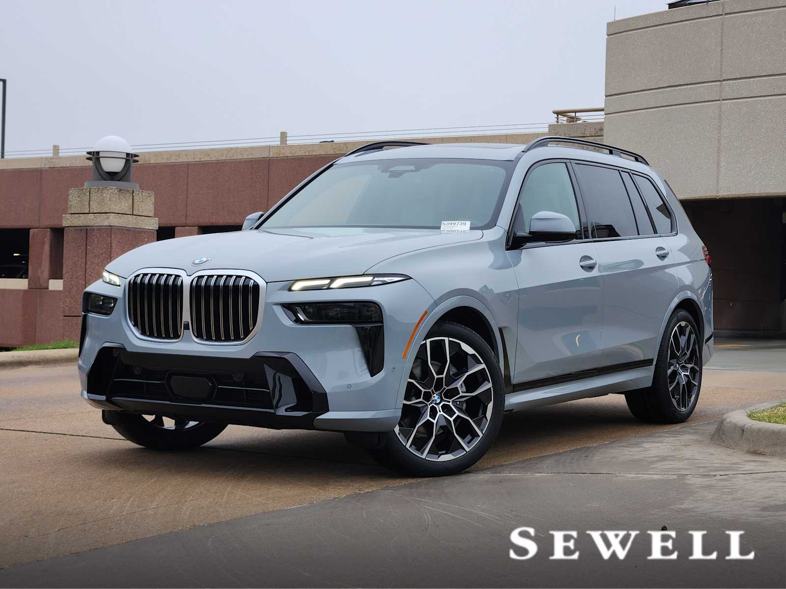 2026 BMW X7 40i's photo