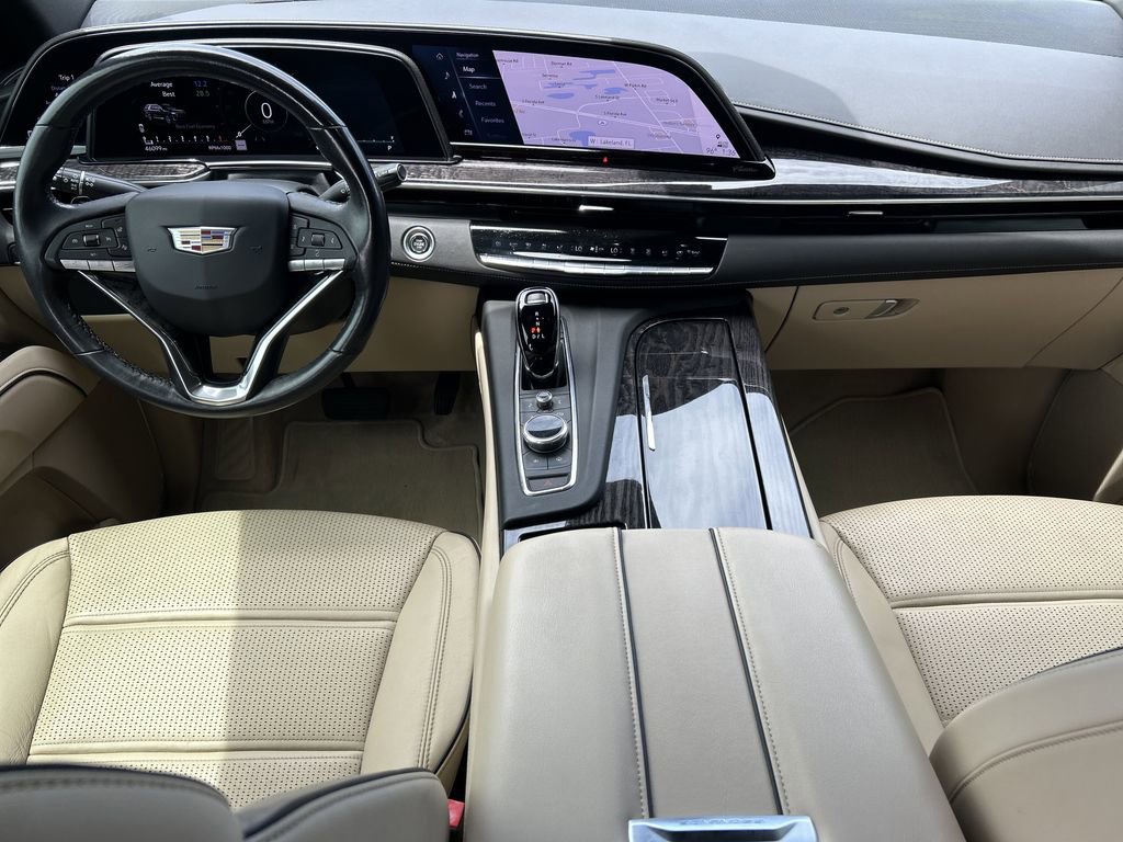 2021 Cadillac Escalade Premium Luxury photo 12