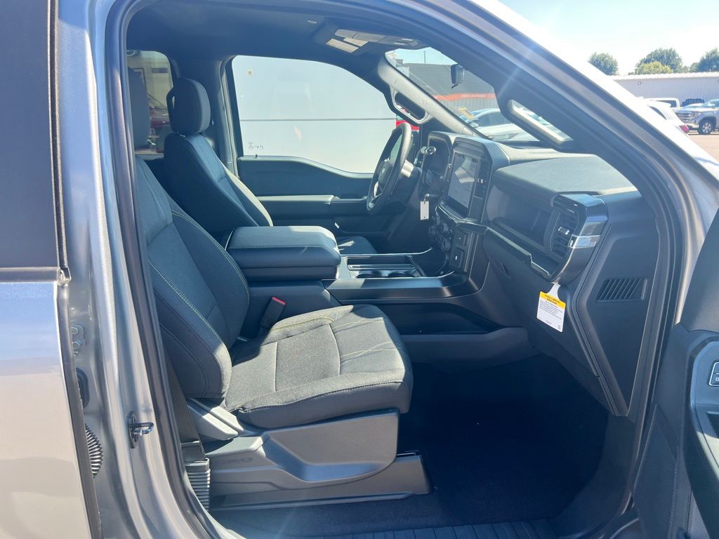 2025 Ford F-150 STX photo 25
