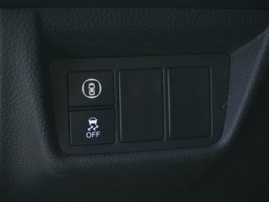 2019 Honda Accord LX photo 11