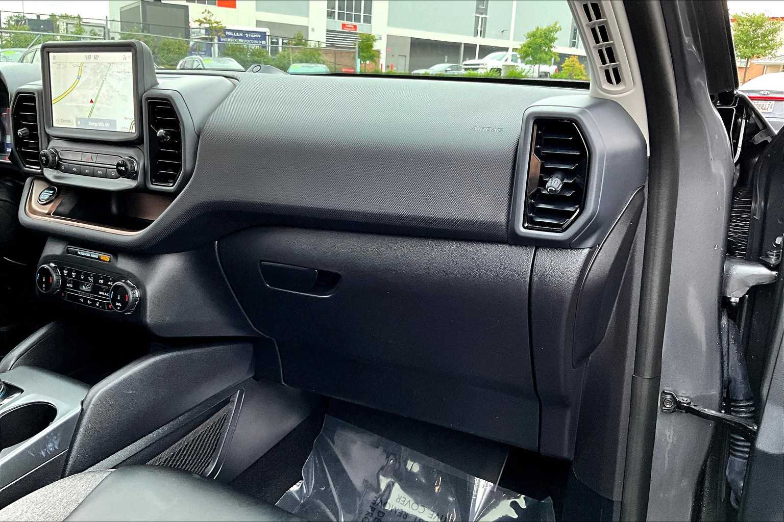 2024 Ford Bronco Sport Outer Banks photo 16