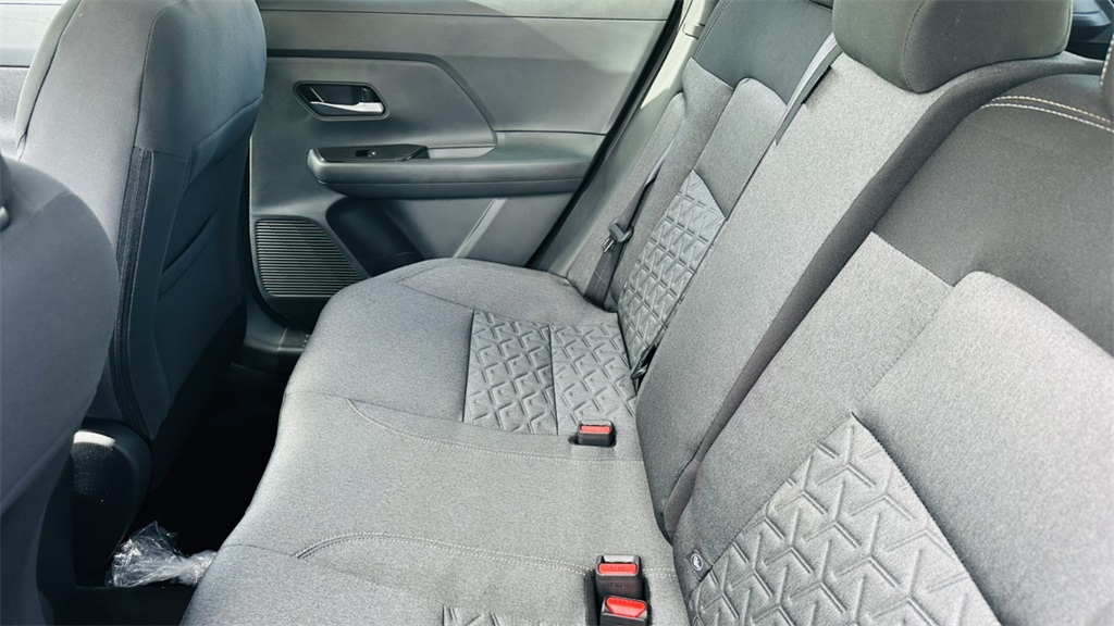 2026 Nissan Kicks SV photo 22